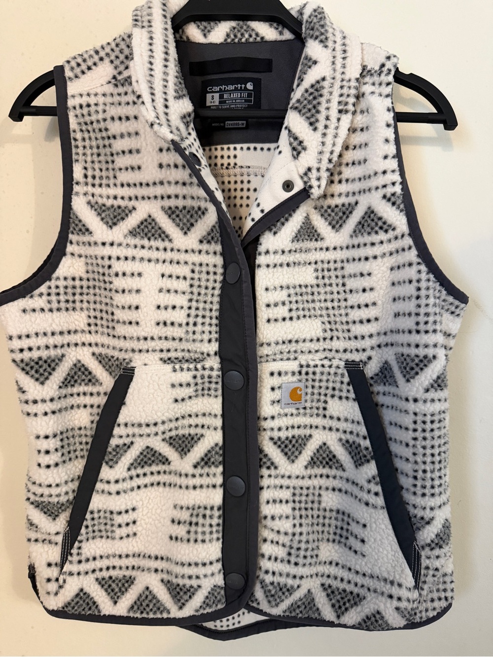 Carhartt Women's White & Gray Patterned Sherpa Vest